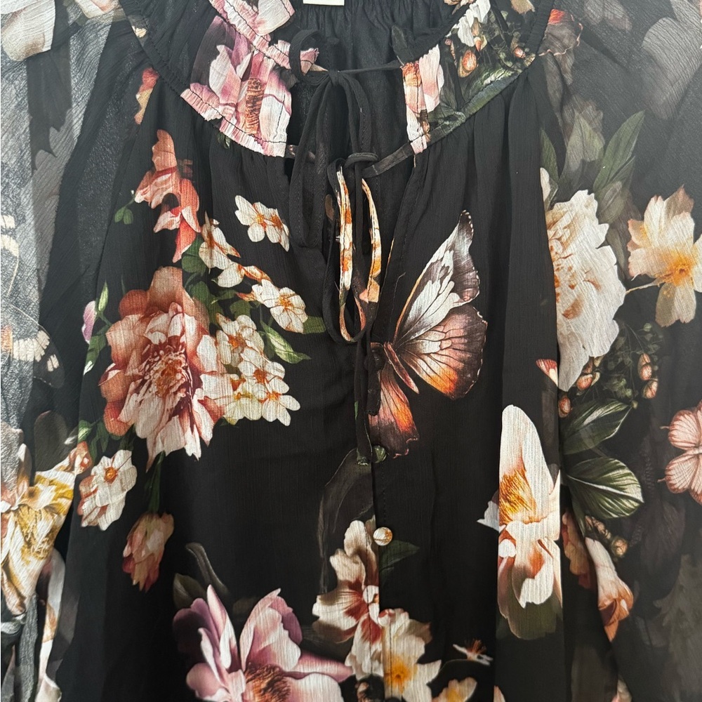 Joie Black Floral Sheer Blouse NWOT - Picture 3 of 4